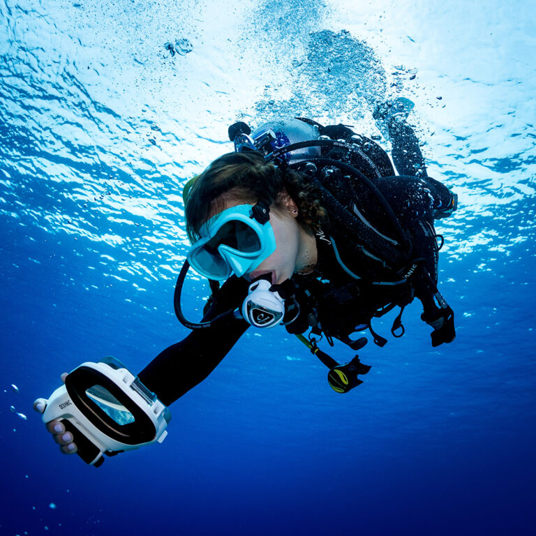 Oceanic+ Dive Housing